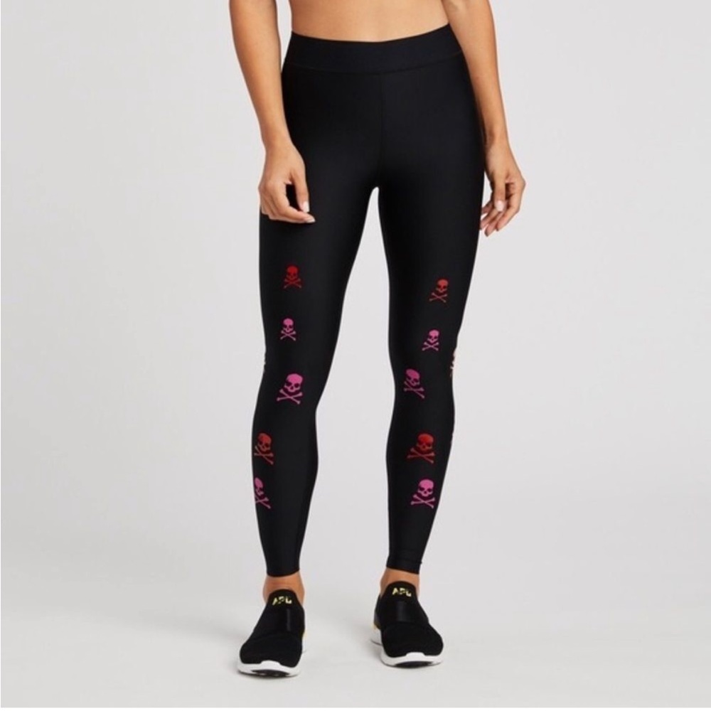 Ultracor Skull Scatter Leggings Black Pink Nylon Blend